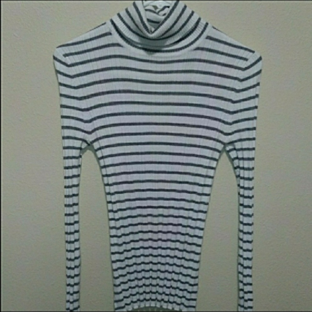 Long Sleeve Turtleneck